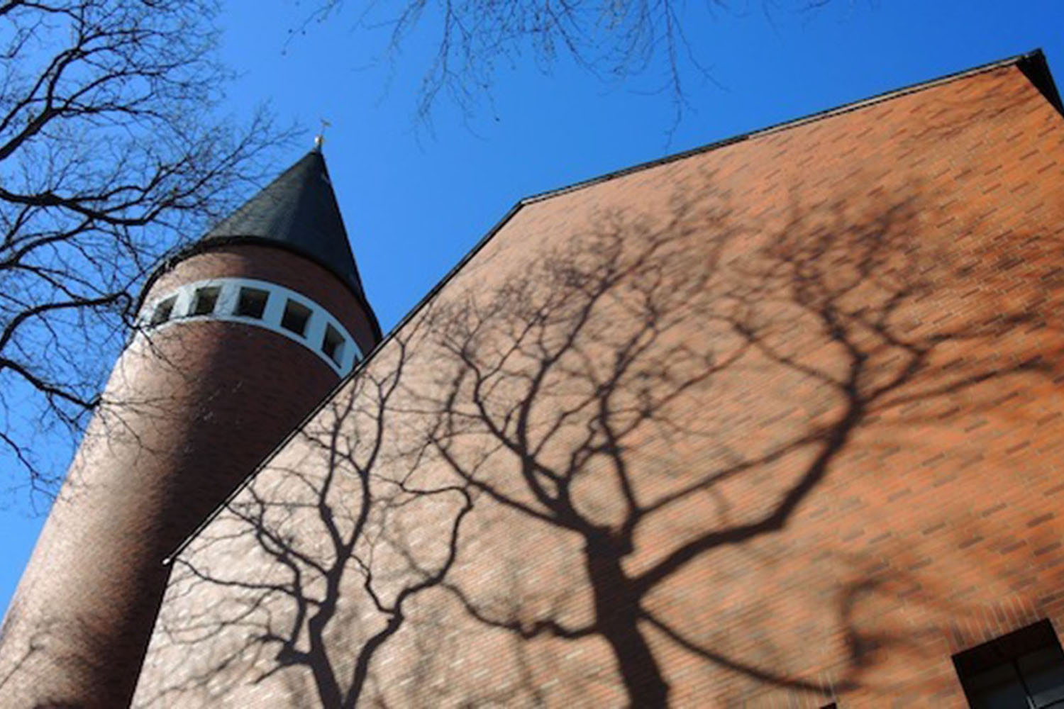 Außenansicht der Pfarrkirche Heilig Geist