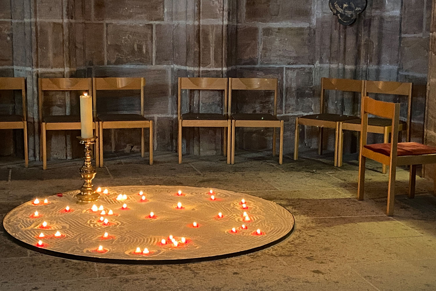 Lorenzkirche-Nuernberg_Innenansicht-1